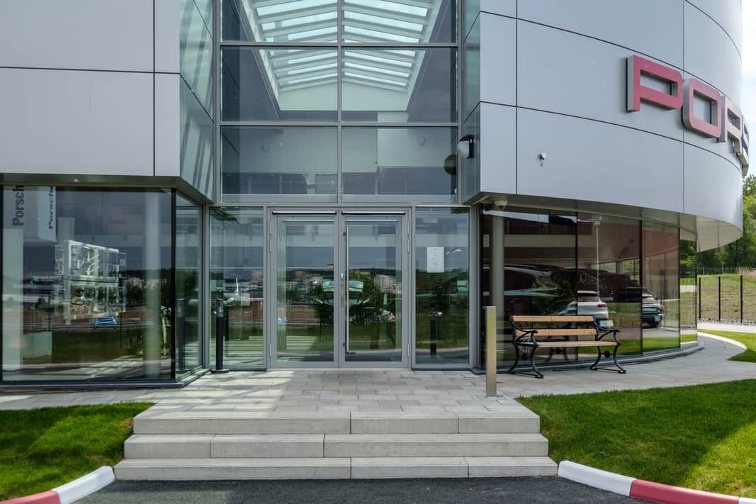 Fastighetens entré.