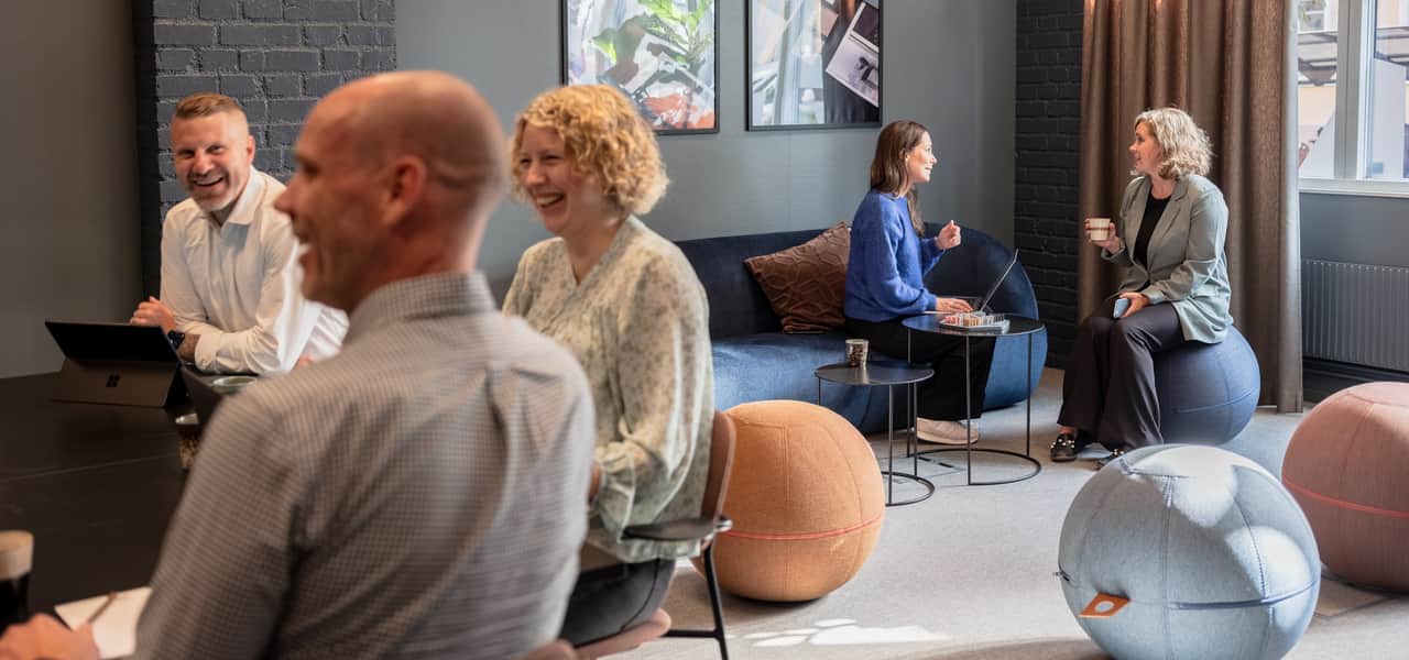 Vy över reception och lobby på Werket i Jönköping