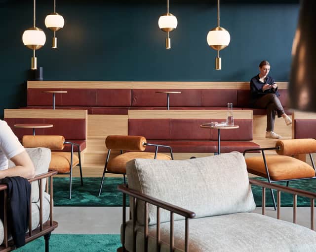 Bild över lobby.