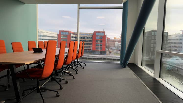 Konferensrum med panoramafönster