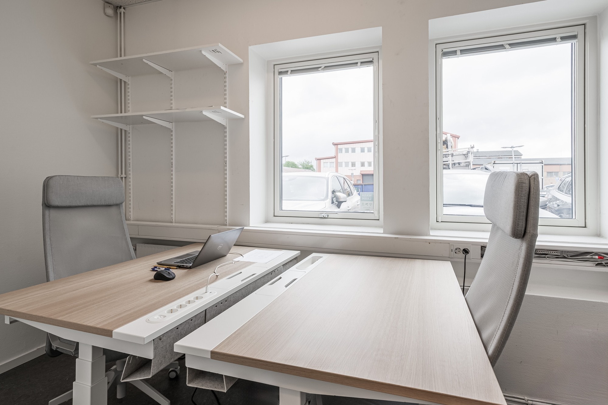Ledigt kontor, lager och proffsbutik i markplan – 135 kvm på Marieholmsgatan 10, Marieholm bild 1