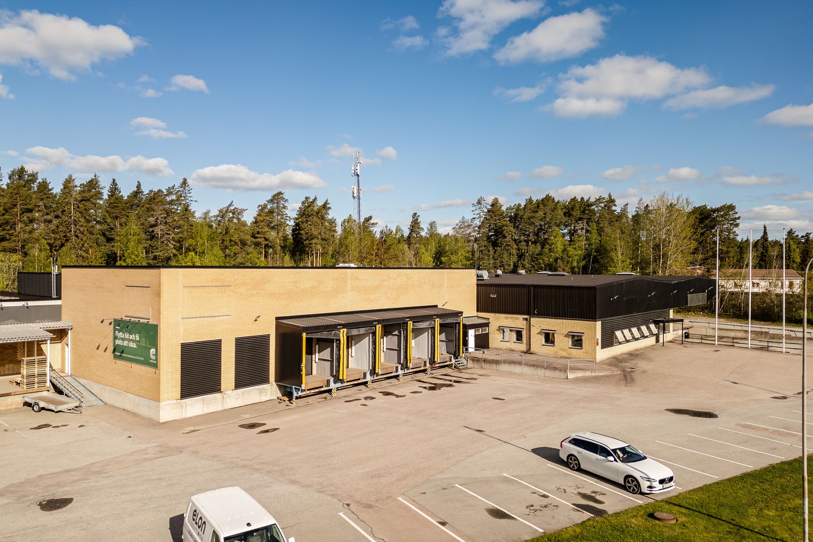 Lager-, logistik- eller produktionslokal i toppläge – Tunbytorp bild 1