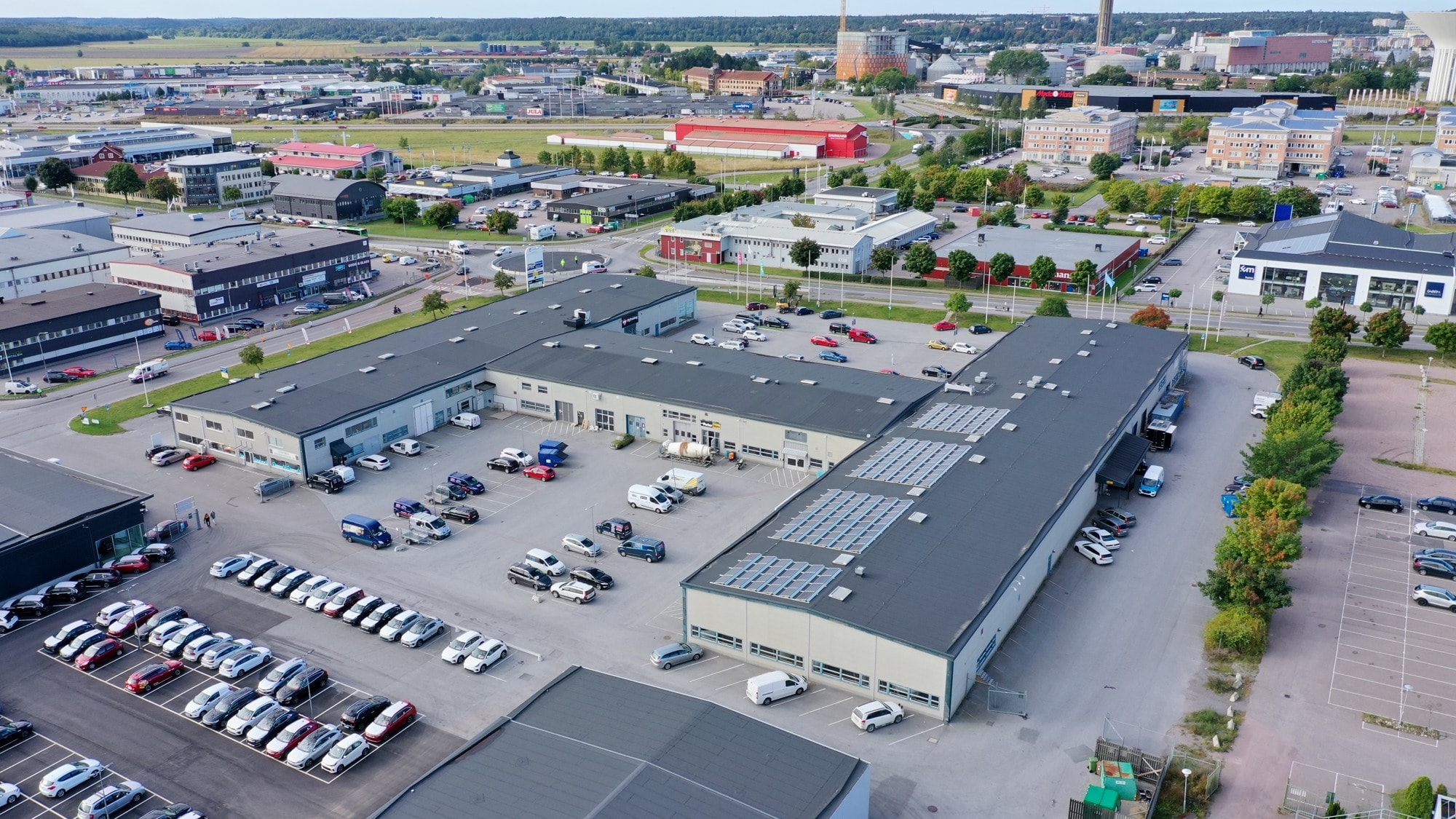 Liten kombinationslokal med kontor och lager i attraktiva Fyrislund bild 1