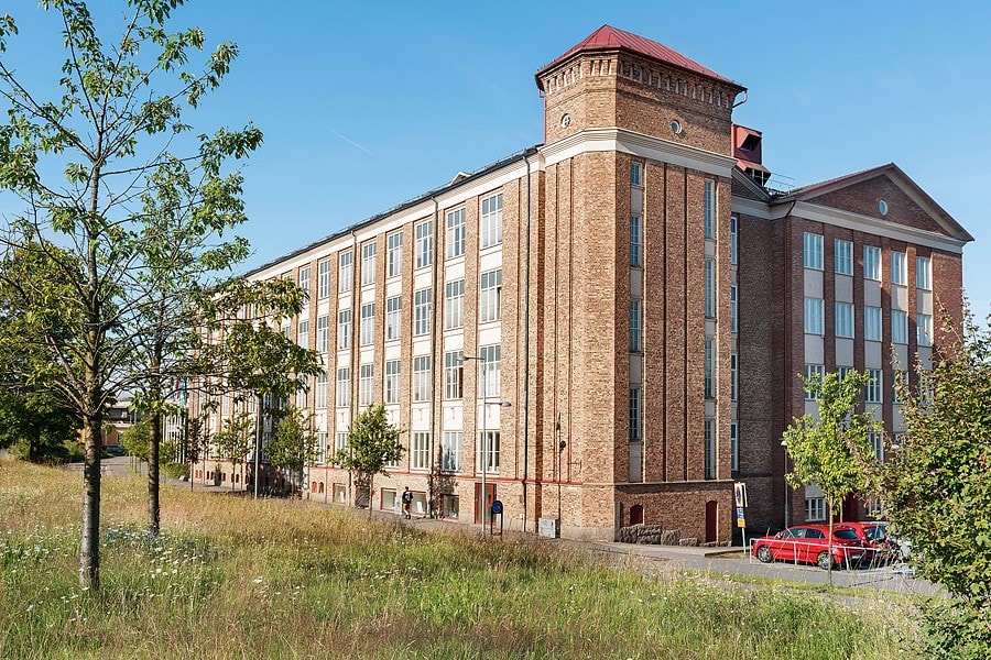 Flexibel lokal för kontor eller yrkesutbildning – perfekt läge! bild 1