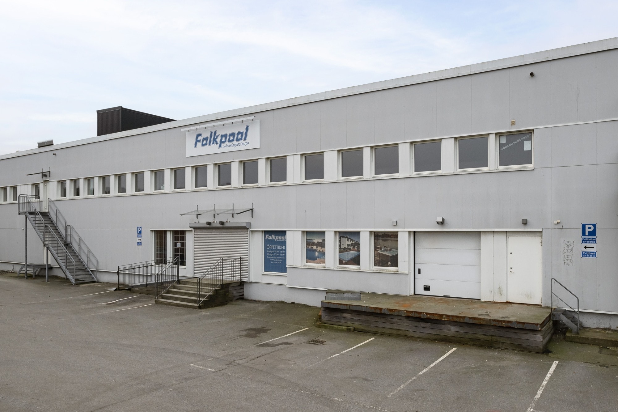 Lagerlokal med lastkaj bild 1