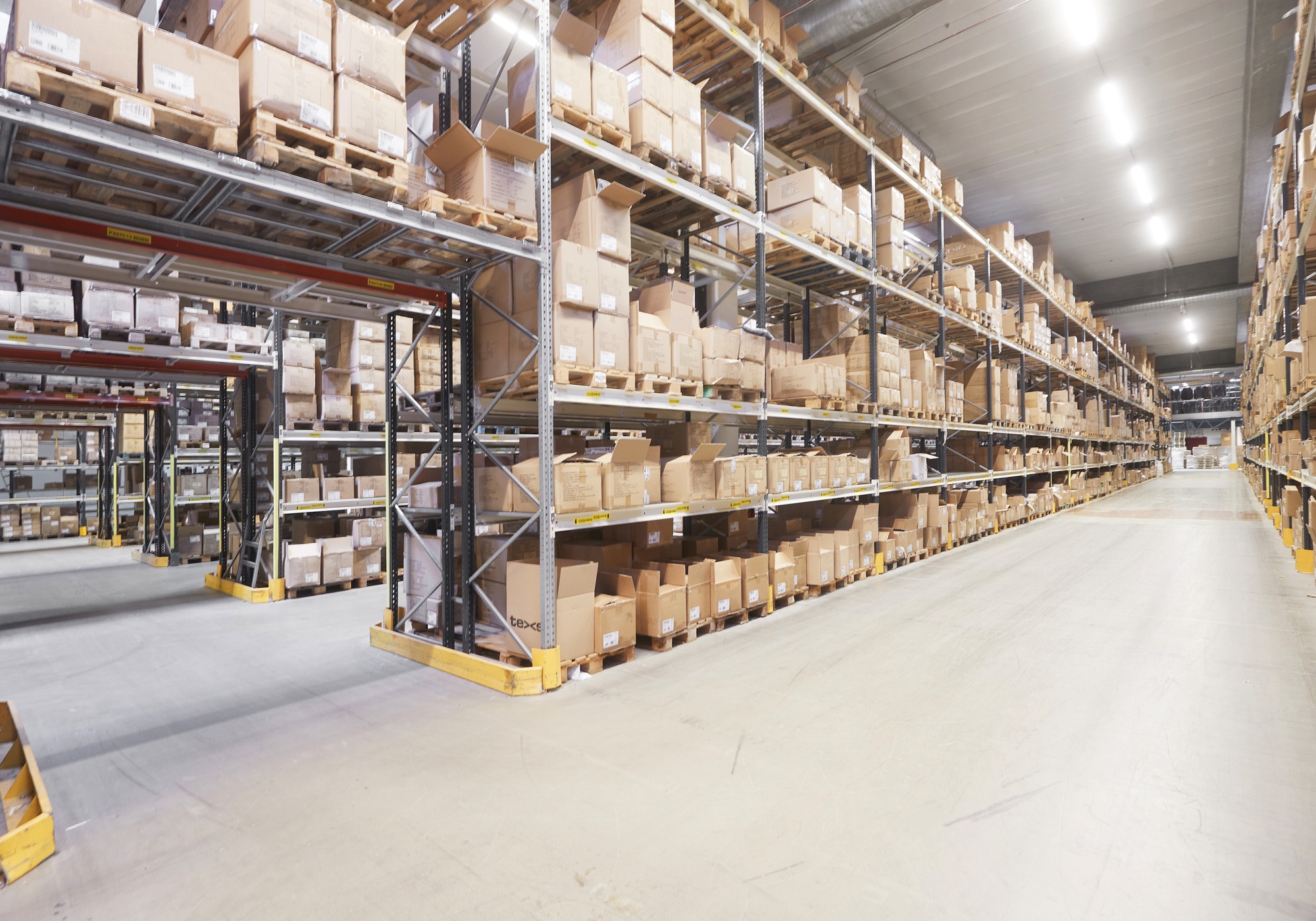 Modern och flexibel logistik- och industrilokal i Upplands Väsby – 7 786kvm bild 1