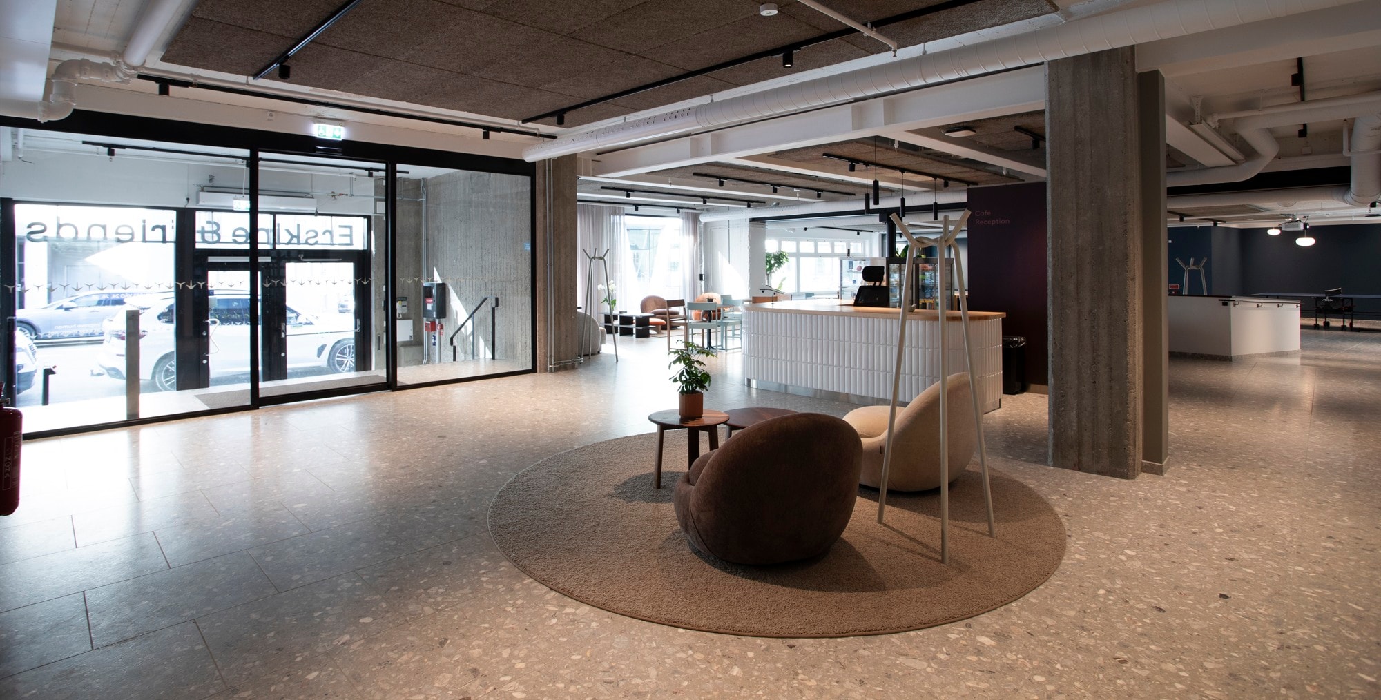 Representativ entréplanslokal - perfekt för kontor och showroom bild 1