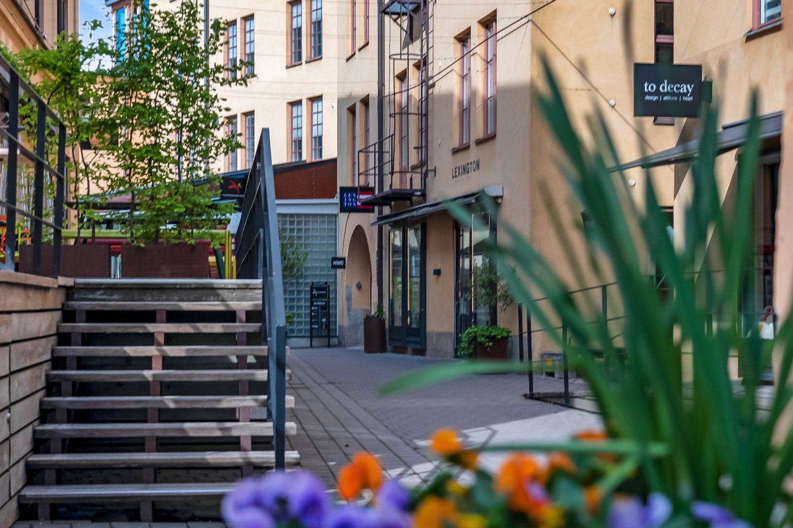 Ljus och karaktärsfull kontorslokal i Knäppingsborg bild 1