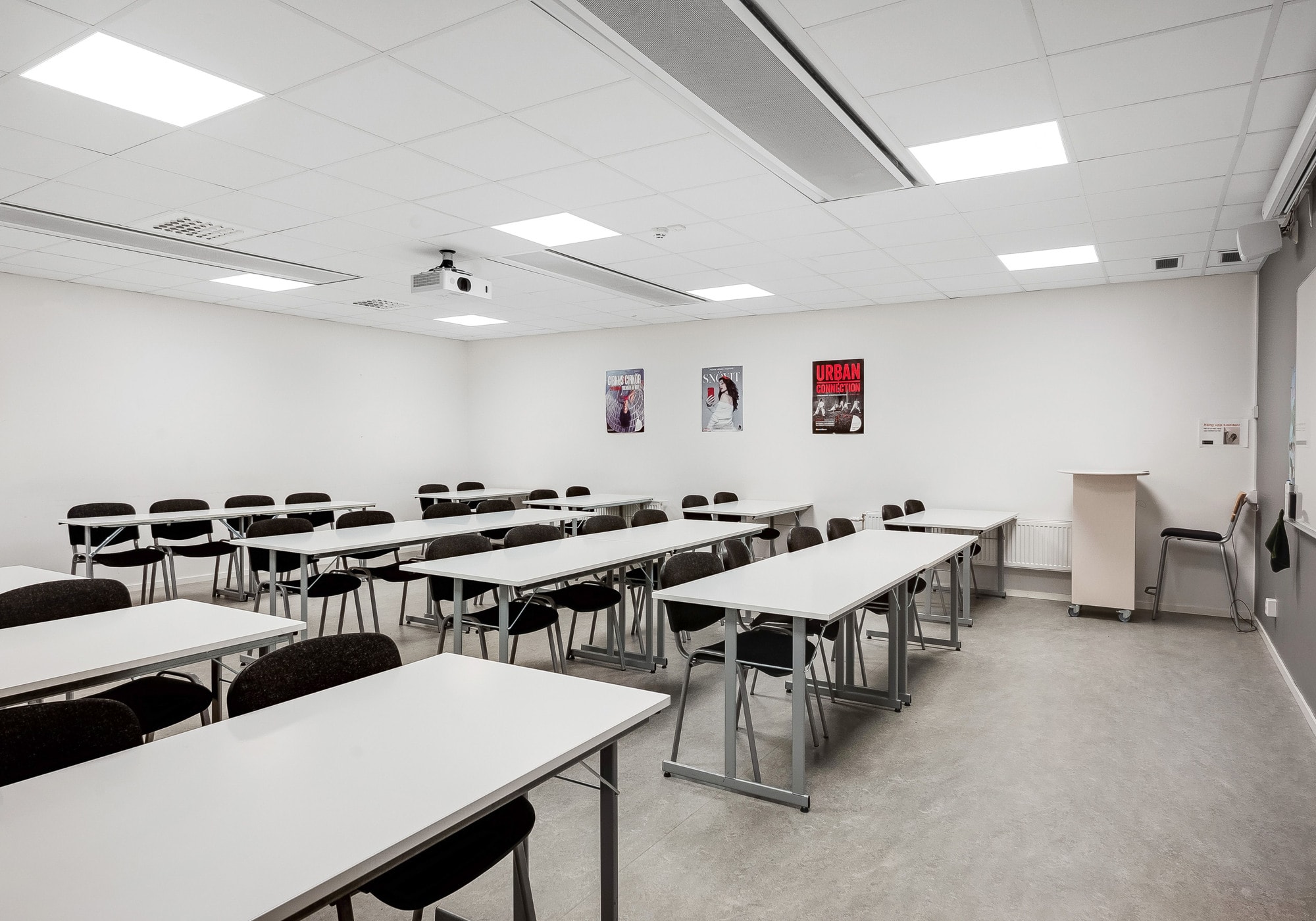 Lokal för skola eller utbildning i hjärtat av Kista! bild 1