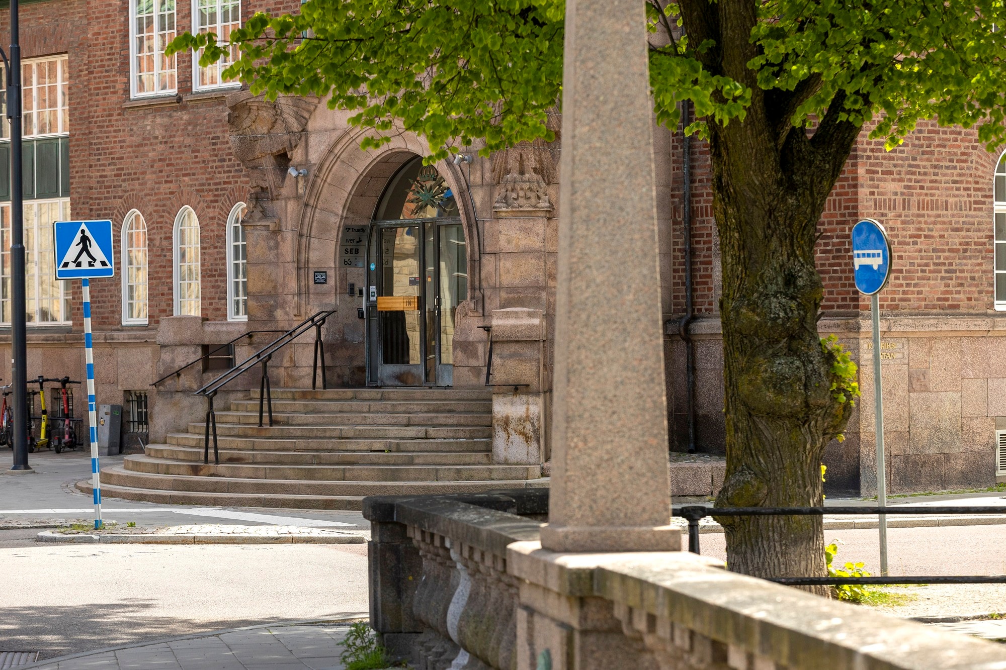 Inflyttningsklart kontor i anrika Borgaren 1 mitt i Örebro bild 1
