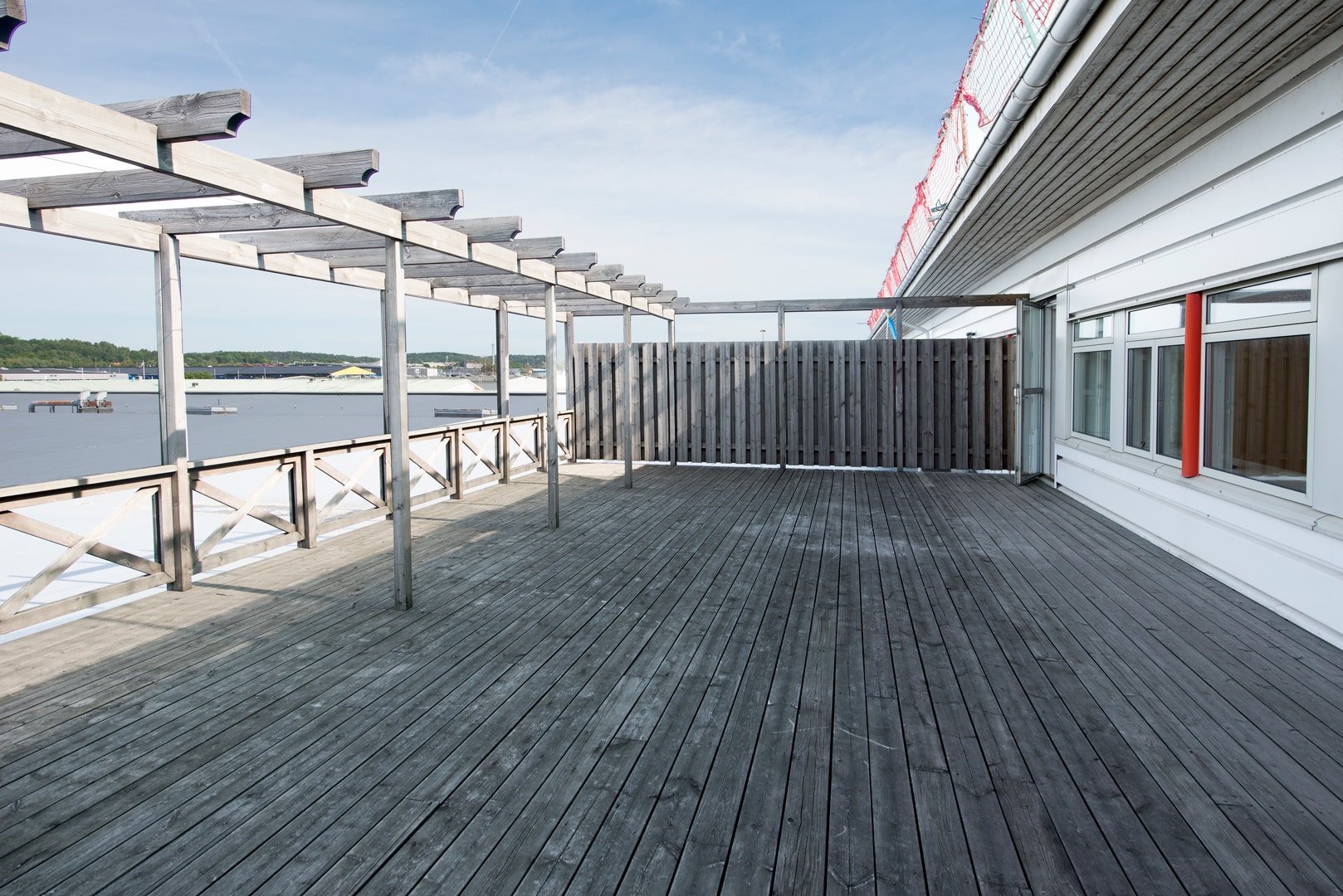Kontor med härlig takterrass! bild 1