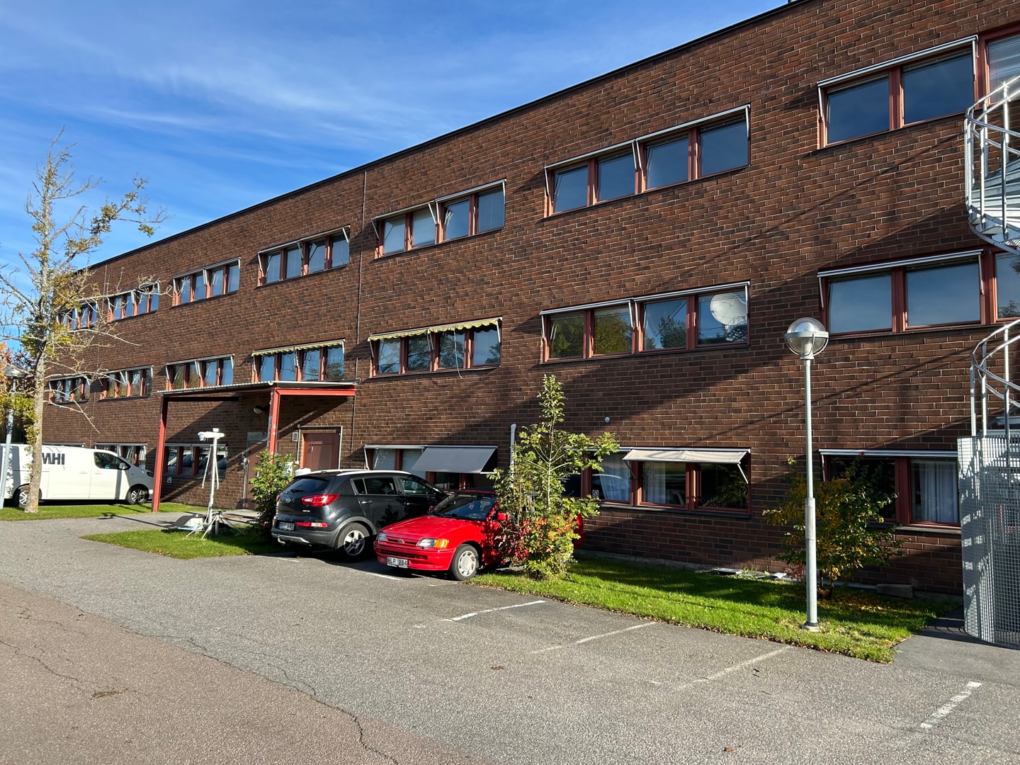 Generös lokal på Folkborgsvägen i Norrköping bild 1