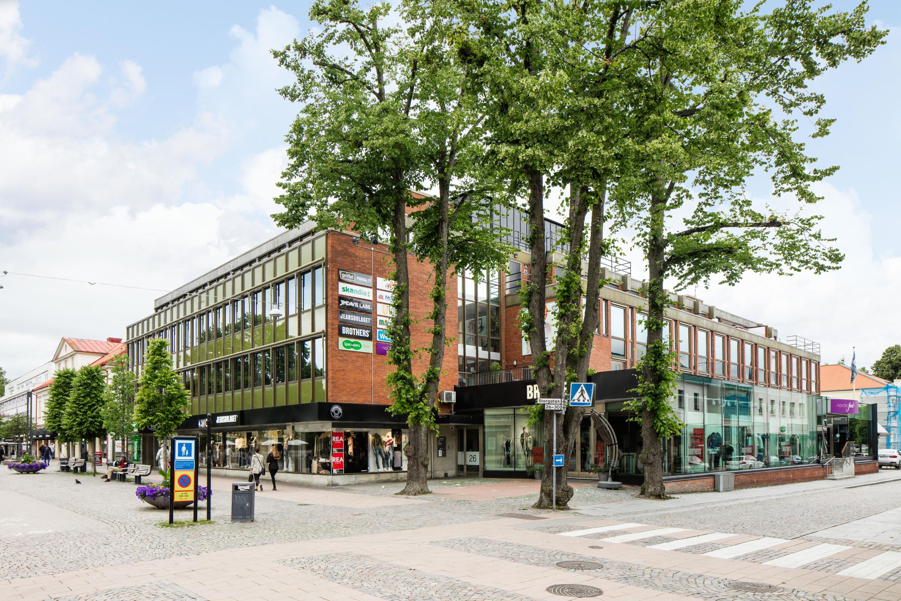 Ledig Butikslokal på 270 kvm i bästa läge i City – Perfekt för din verksamhet! bild 1