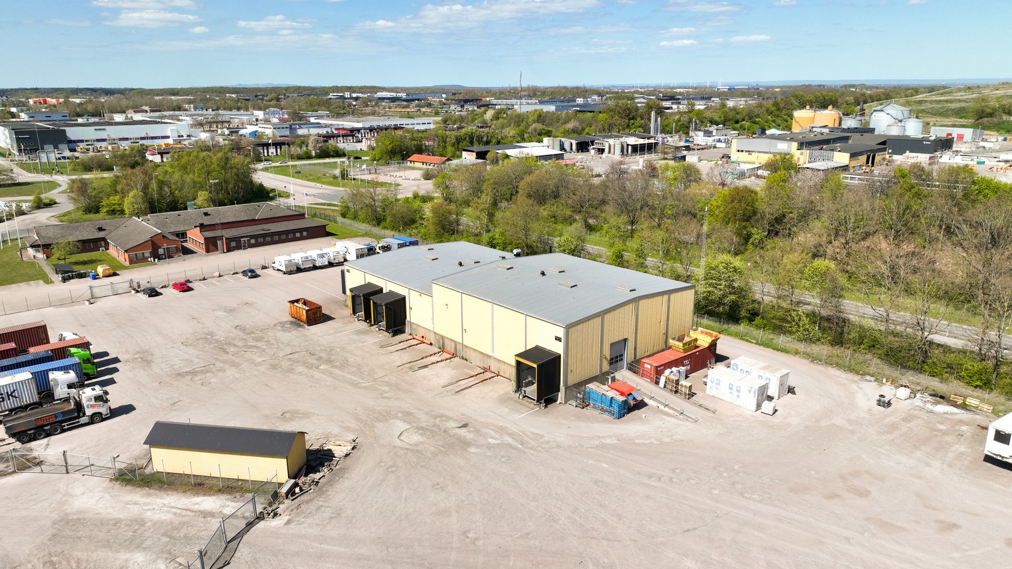 Uppställningsplats om ca 30 000 kvm i väntan på kommande logistikprojekt i Helsingborg bild 1