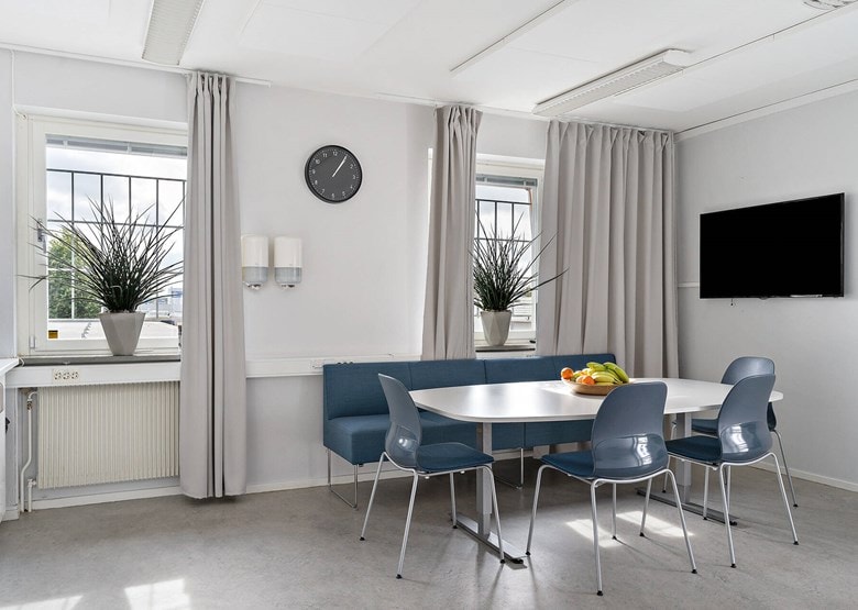 Öppen yta i entréplan för co-working och service i totalrenoverad fastighet! bild 1