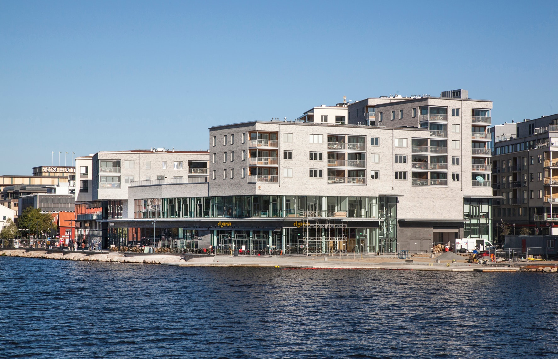 Showroom, butik eller kontor - rymlig lokal mitt i city bild 1