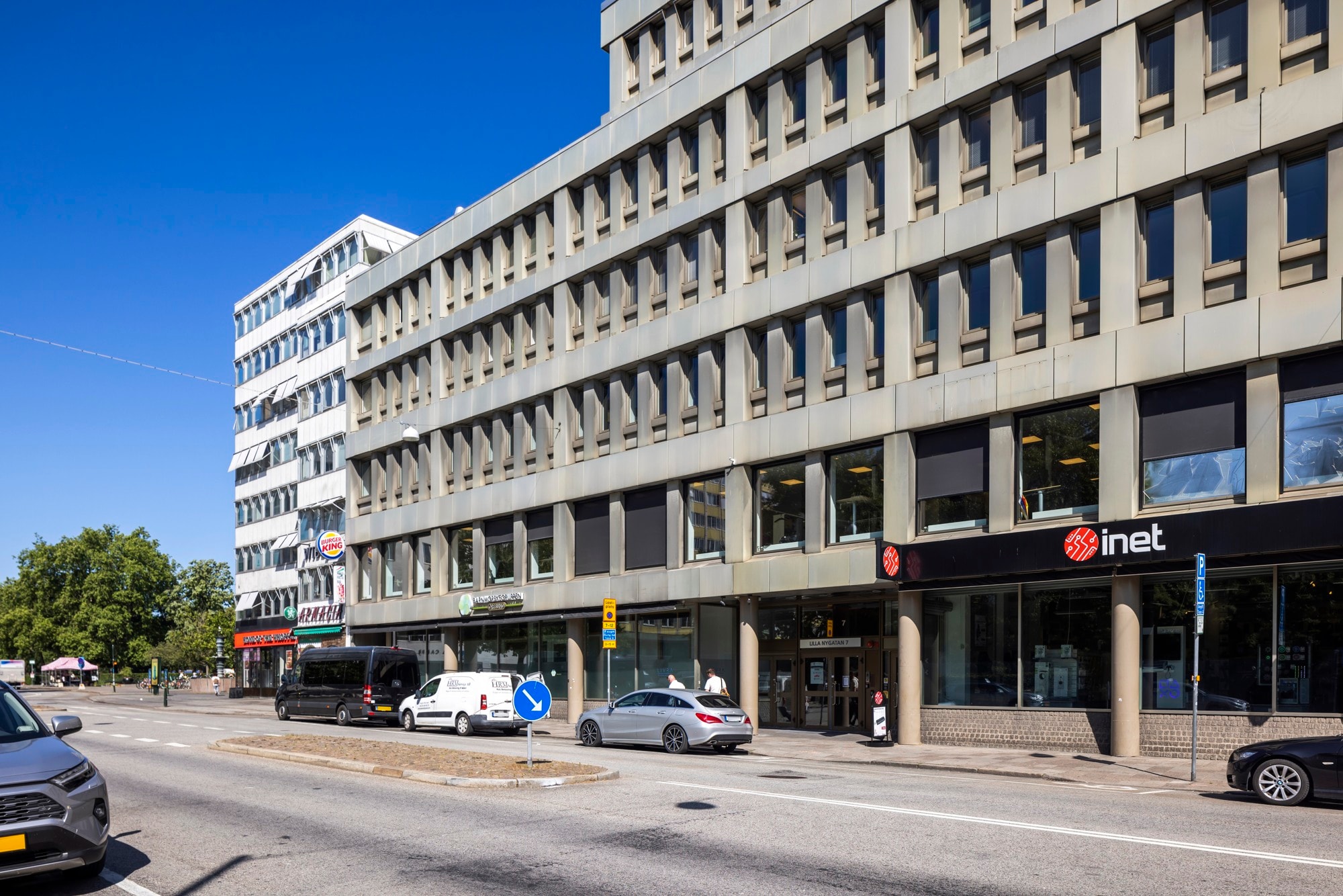 Kontor med utsikt, ljus och läge i toppklass! bild 1