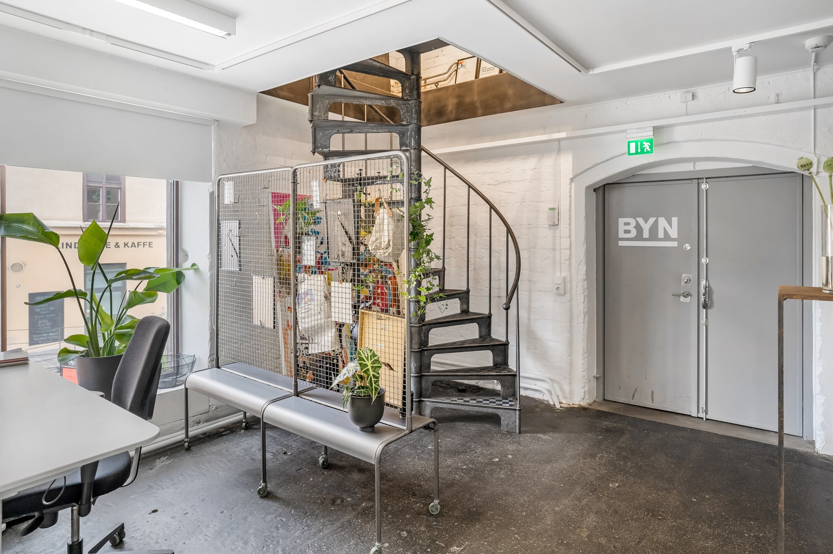 Unikt kontor i hjärtat av Knäppingsborg bild 1