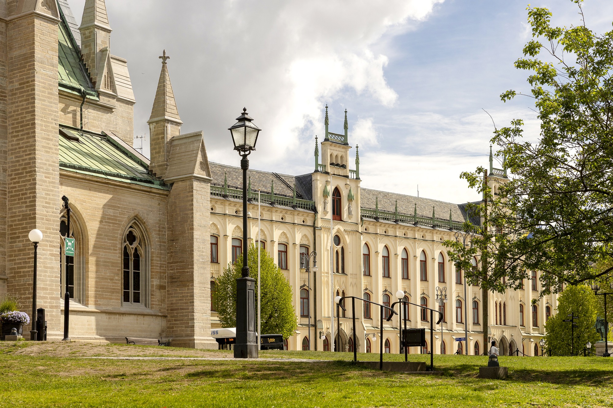 Drottninggatan 12 , Ågatan 9 13