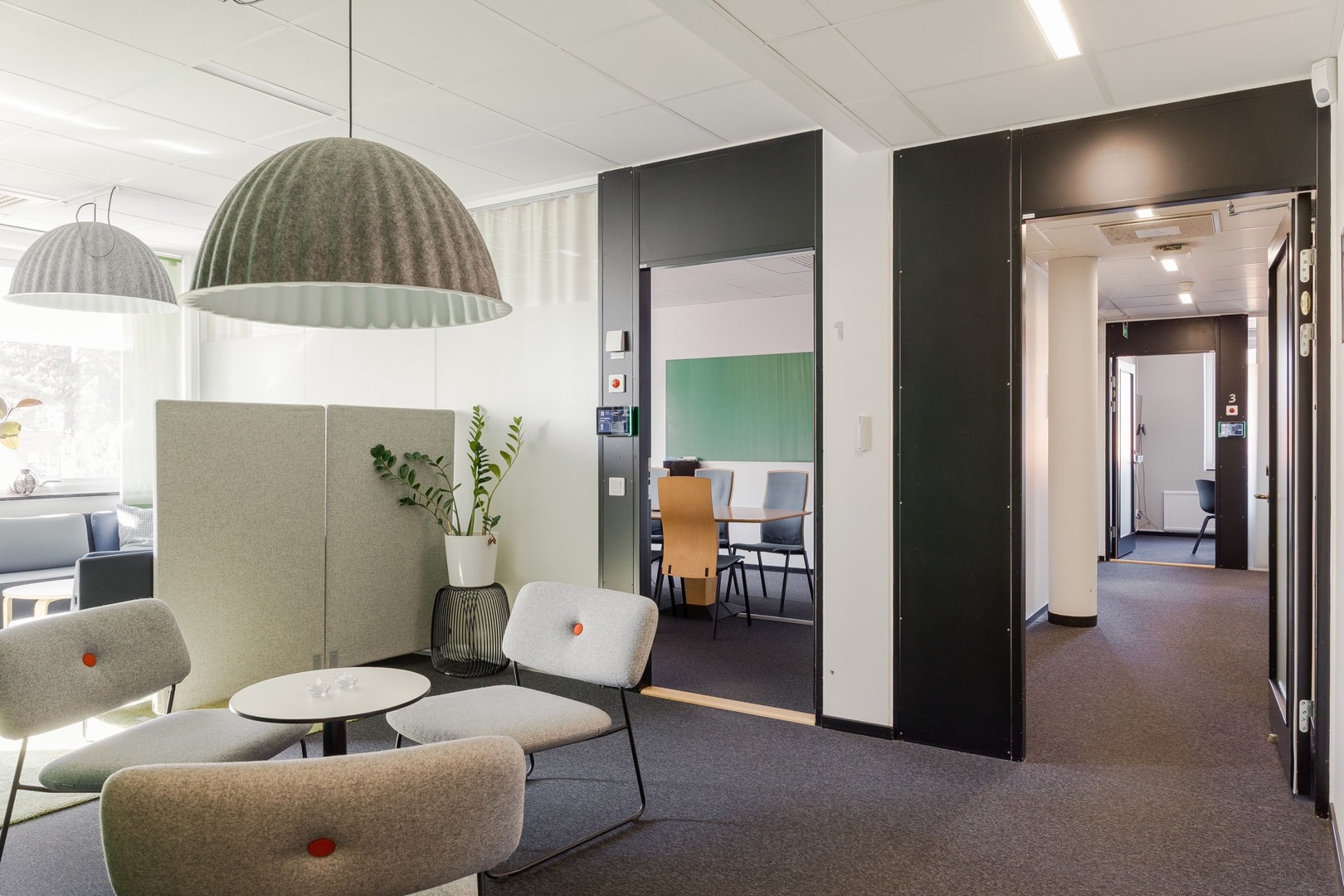 Funktionellt och inbjudande kontor om 660 kvm med goda parkeringsmöjligheter bild 1