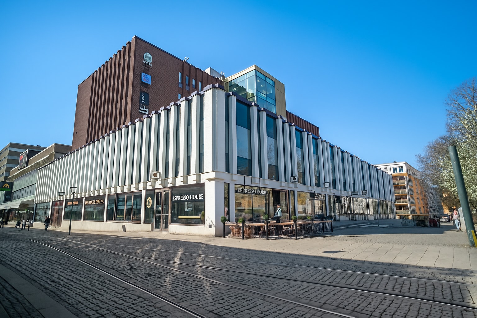 Representativ och fräsch kontorslokal mitt i centrala Norrköping bild 1