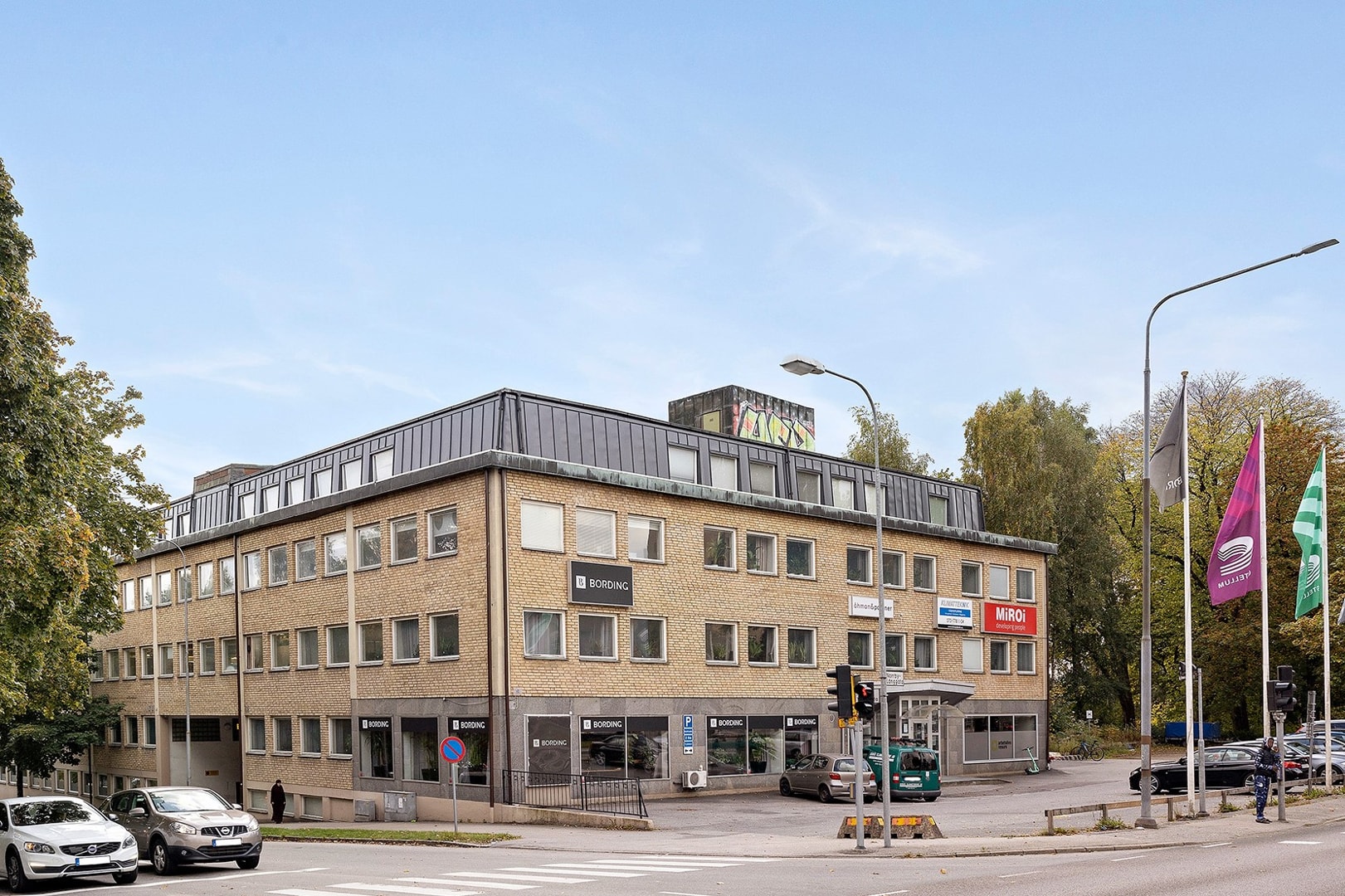 Hörnlokal med ljus utsikt! bild 1
