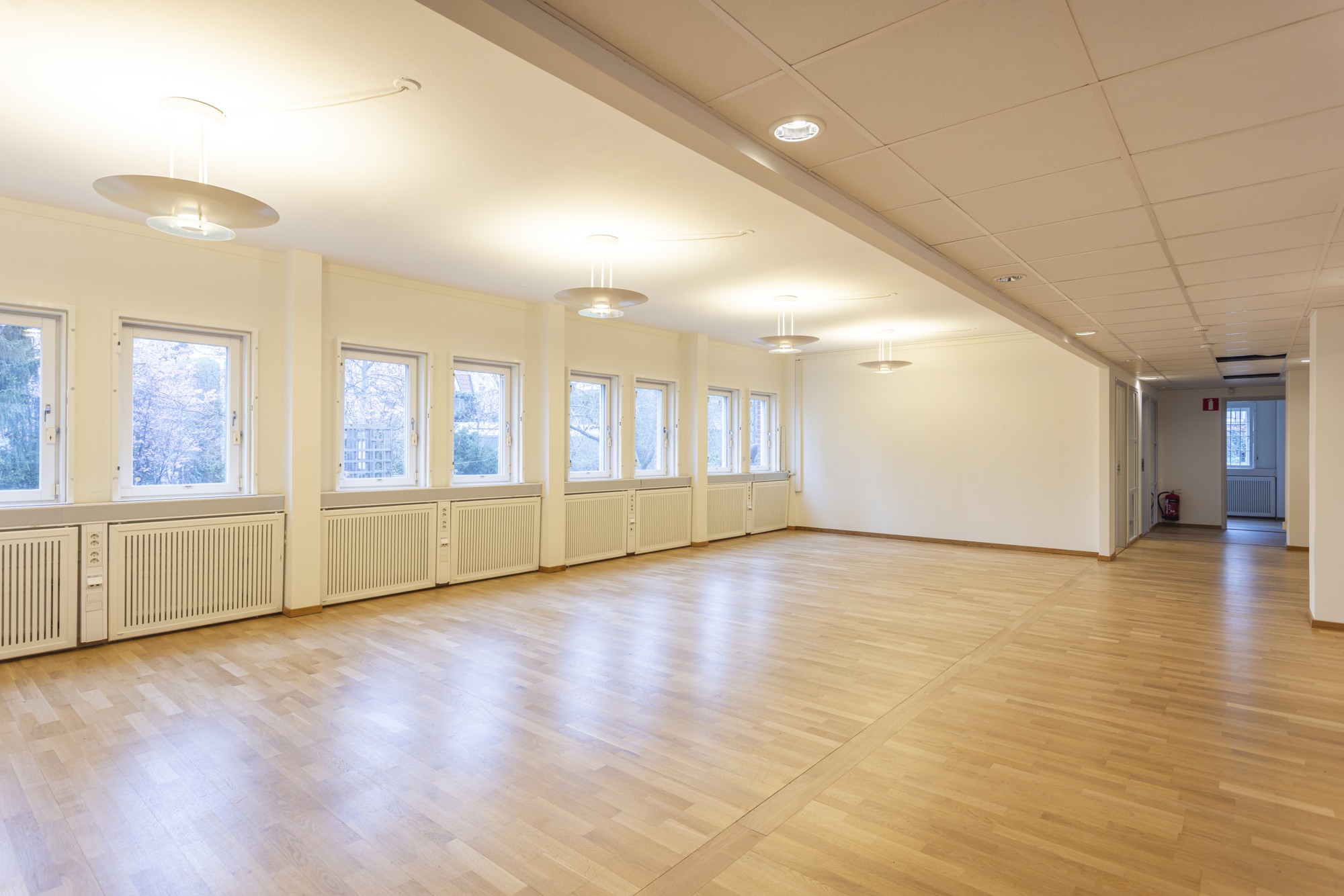 Svärdvägen 13