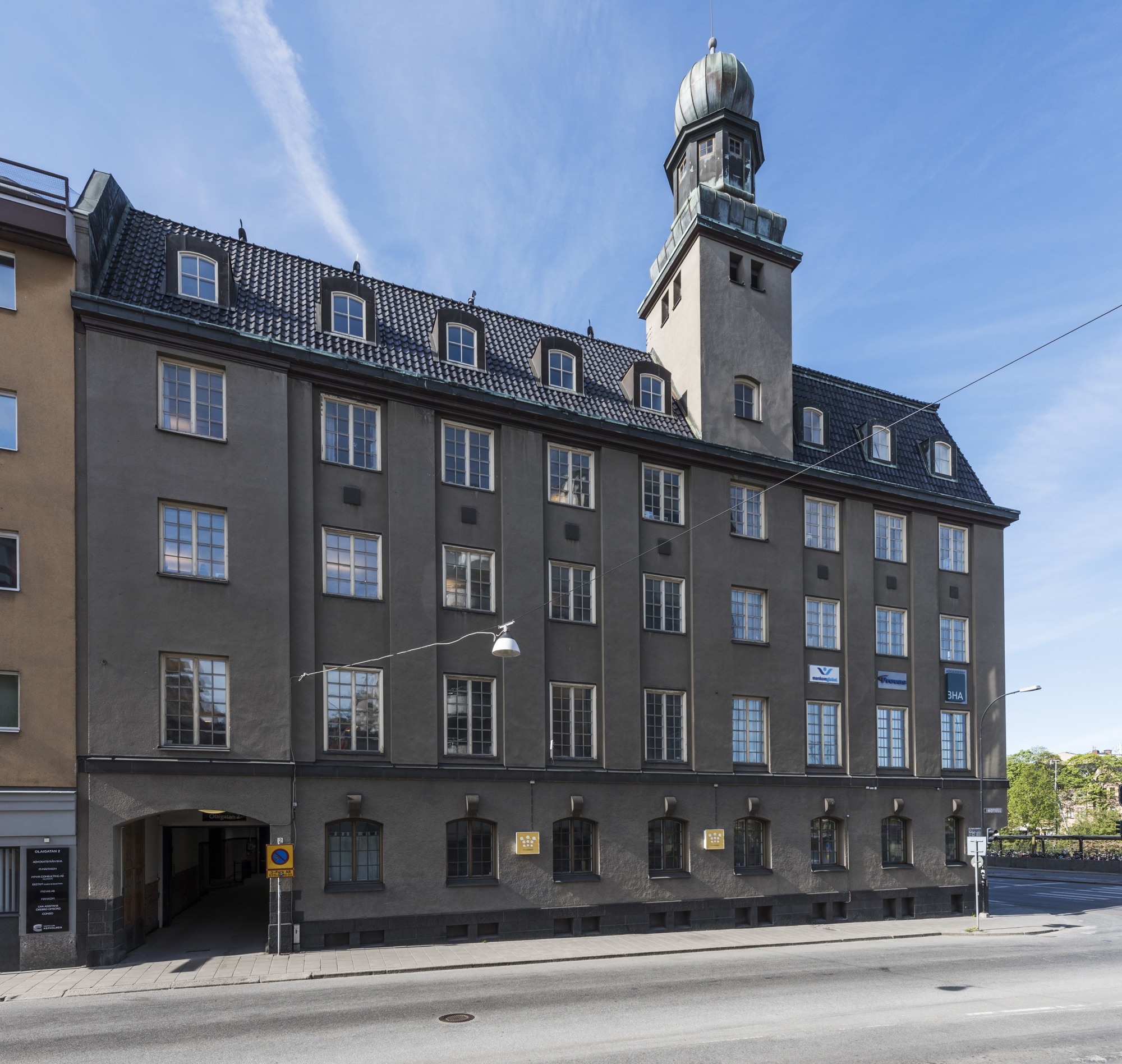 Östra Bangatan 28/Olaigatan 2