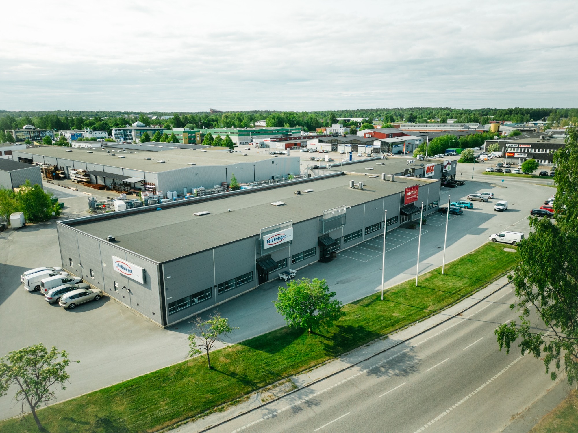 Ledig butik med lager och kontor på Aspholmen bild 1