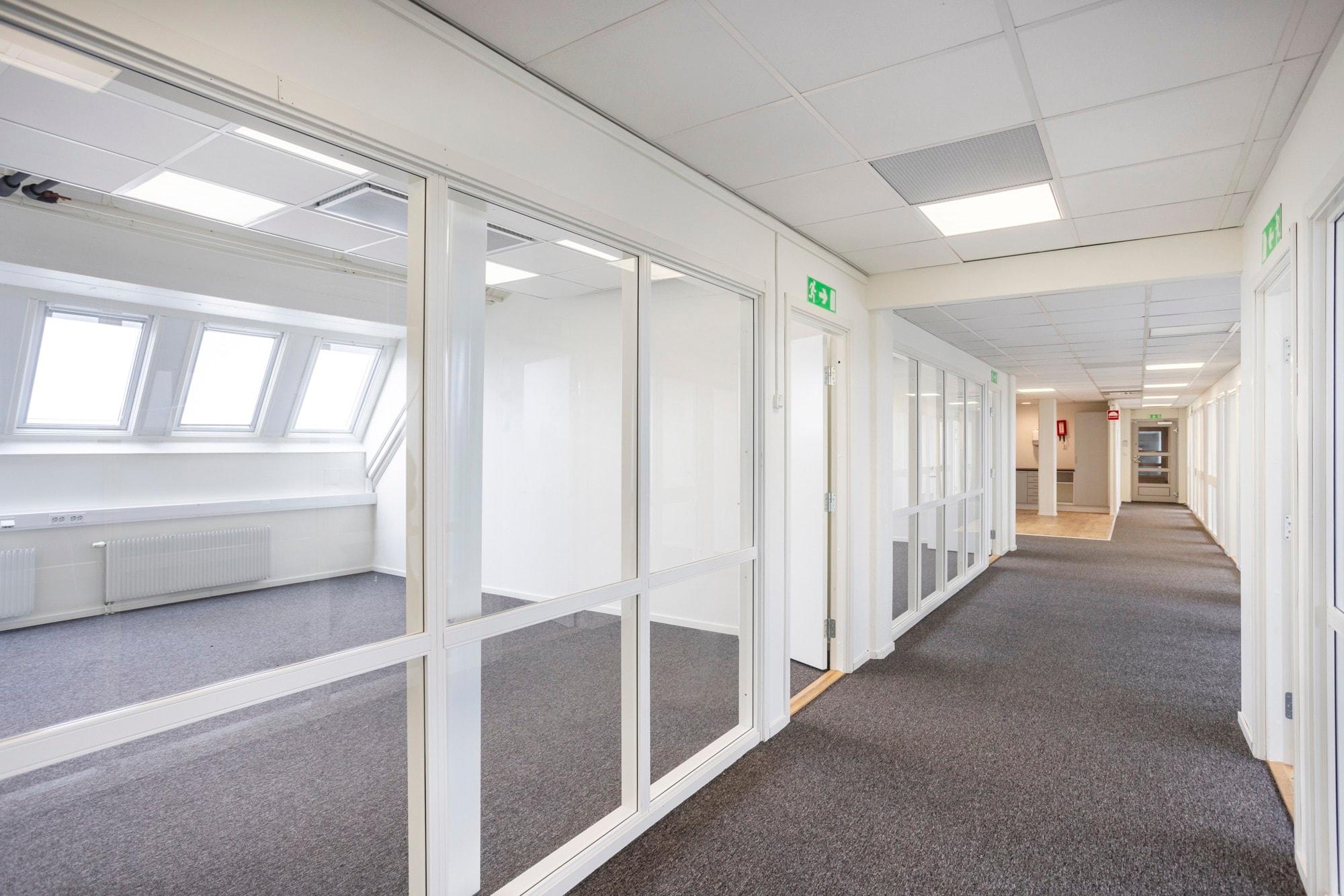 Charmig lokal i expansivt läge med lasthiss direkt in i lokalen bild 1