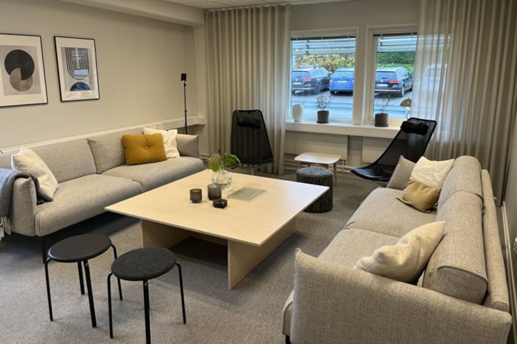 Loungeyta på kontoret.