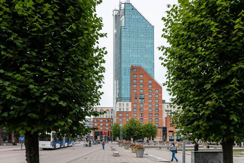 vy över torget mot Skrapan